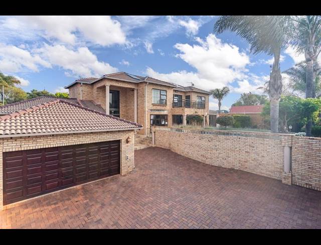 5 BEDROOM HOUSE FOR SALE IN CHANCLIFF